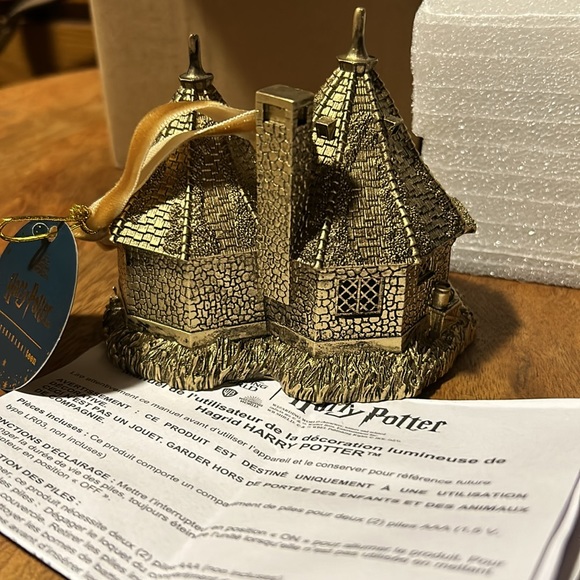 Pottery Barn Teen Harry Potter Hagrid’s light up Hut ornament BNIB SO NEAT! - Picture 5 of 10